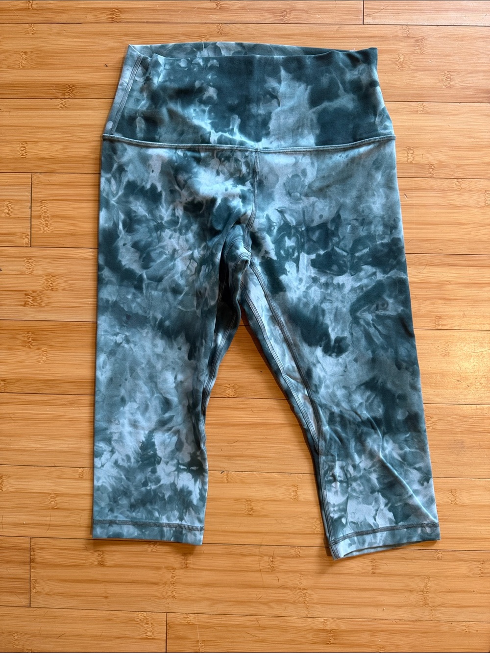 lululemon athletica Kids Tie-Dye Capri Leggings - Teal-Gray